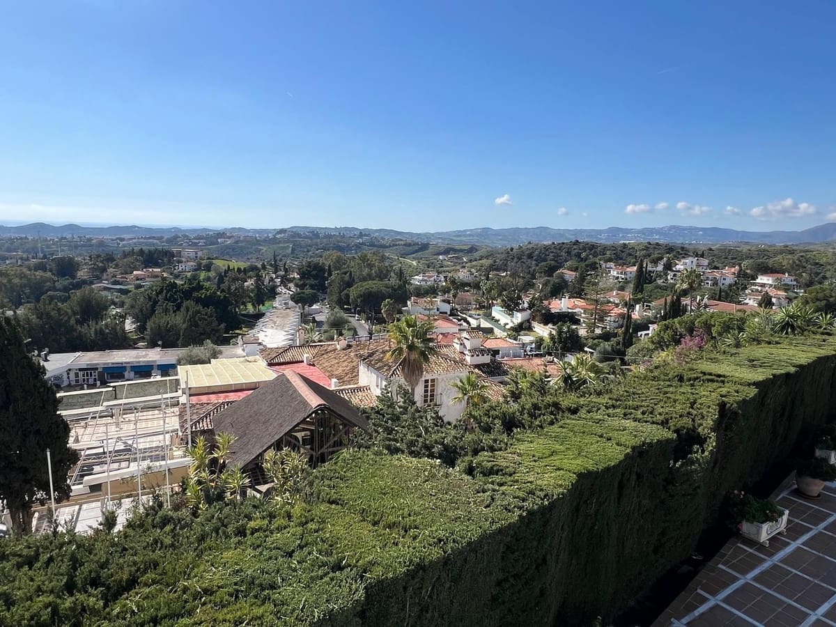 6 soveværelse Villa til salg i Mijas med swimmingpool - € 3.560.000 (Ref: 8896331)