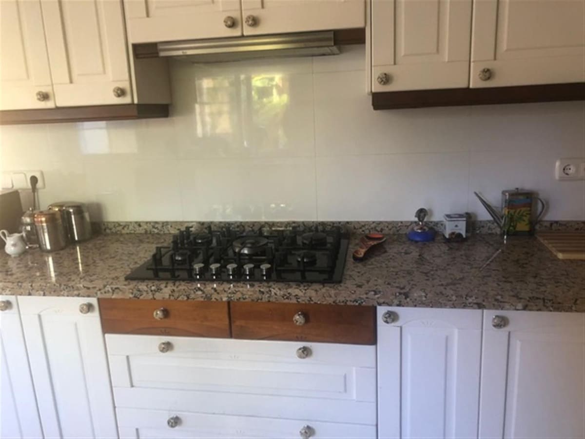 4 sypialnia Willa na sprzedaż w Puerto Banus z basenem garażem - 3 715 000 € (Ref: 8896336)