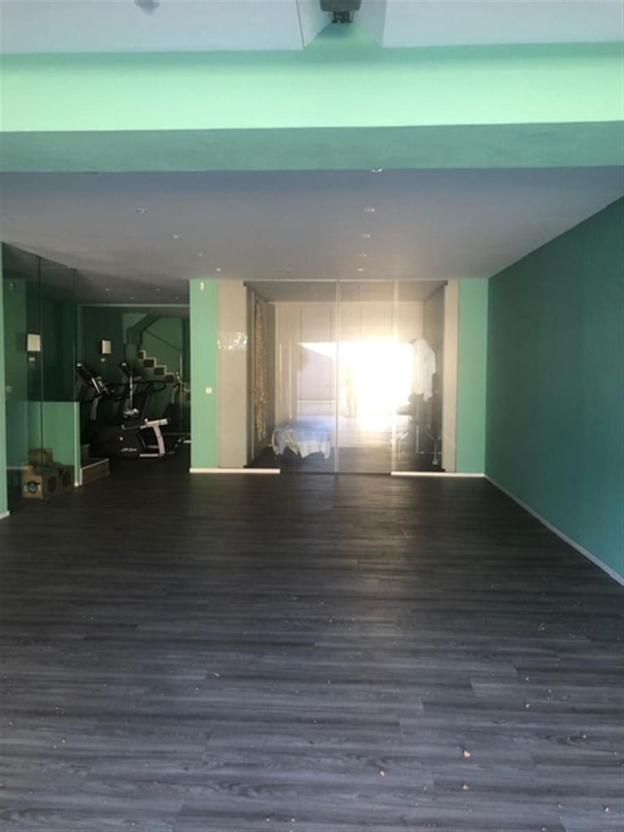 4 sypialnia Willa na sprzedaż w Puerto Banus z basenem garażem - 3 715 000 € (Ref: 8896336)