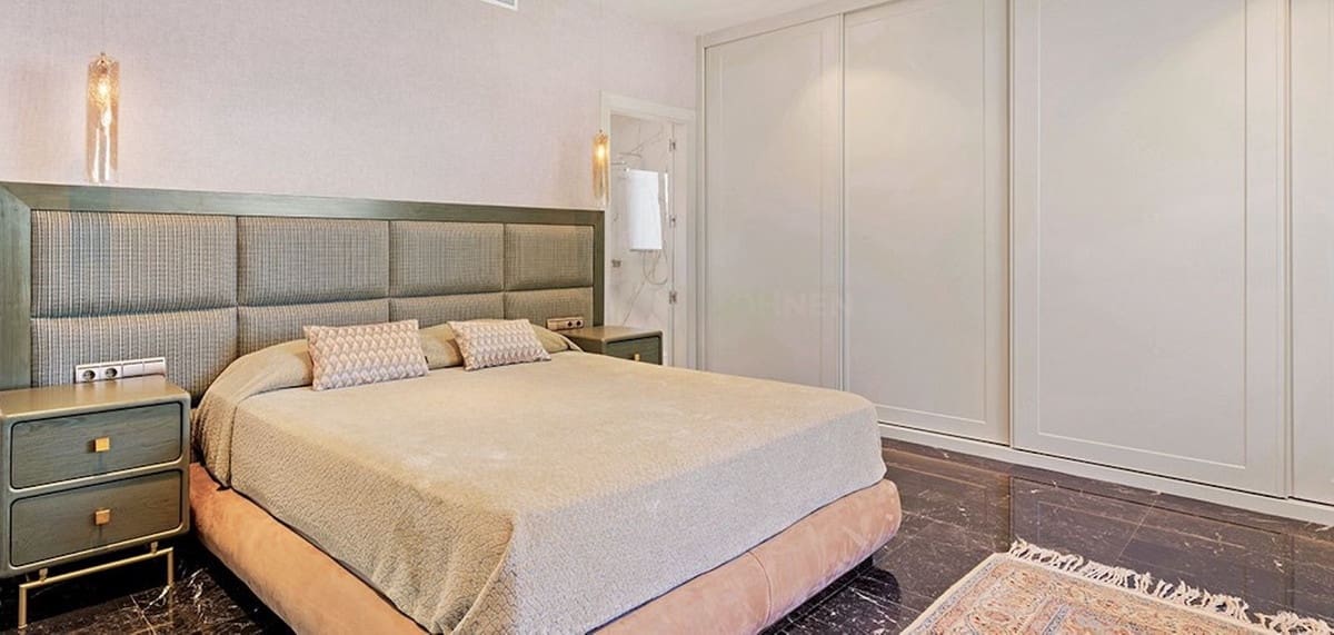 7 sovrum Villa till salu i Nueva Andalucia med pool garage - 5 200 000 € (Ref: 8896337)