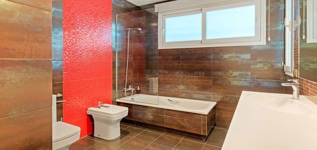 7 sovrum Villa till salu i Las Brisas, Marbella med pool garage - 5 200 000 € (Ref: 8896337)