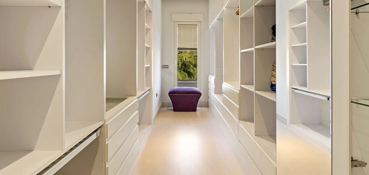 7 sovrum Villa till salu i Nueva Andalucia med pool garage - 5 200 000 € (Ref: 8896337)