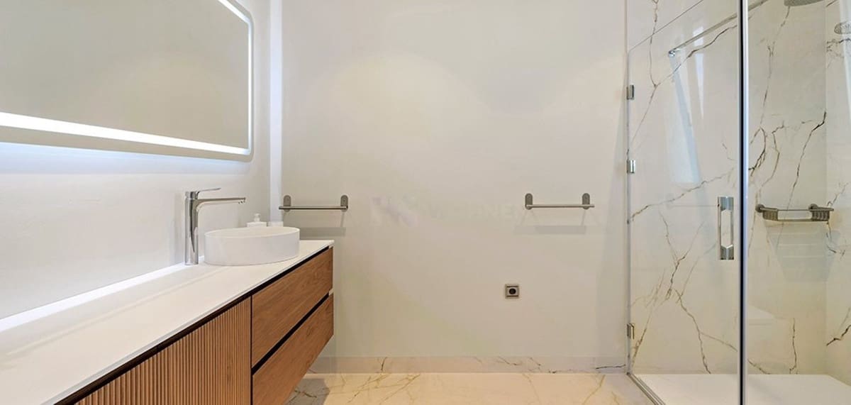 7 sovrum Villa till salu i Nueva Andalucia med pool garage - 5 200 000 € (Ref: 8896337)