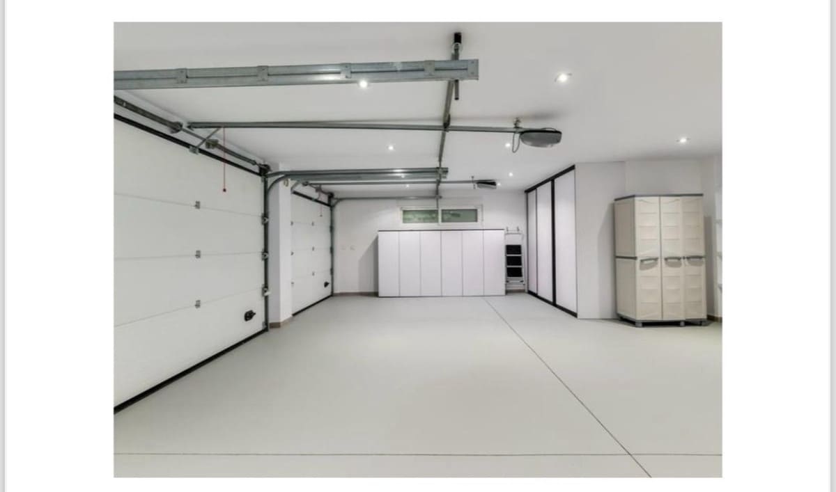 4 makuuhuone Huvila myytävänä paikassa Marbesa mukana uima-altaan 
autotalli - 3 899 999 € (Ref: 8896341)