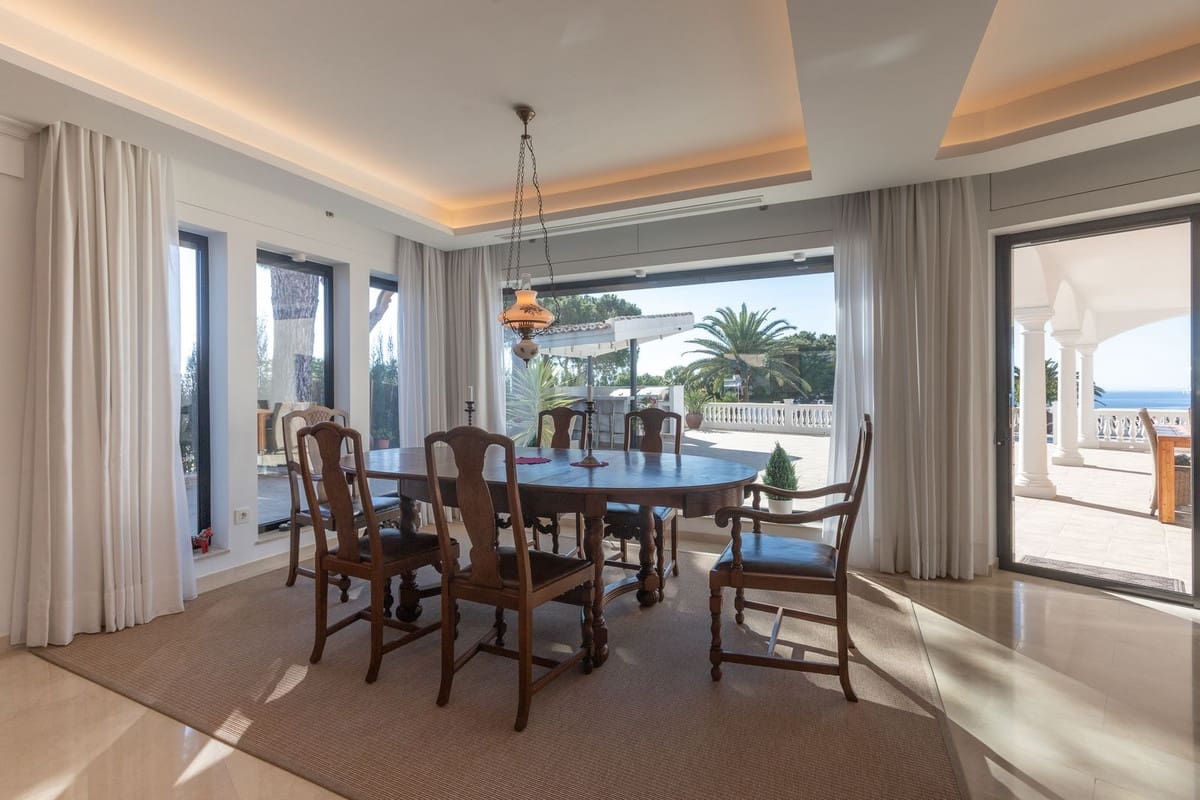 3 soveværelse Villa til salg i Elviria med swimmingpool garage - € 3.950.000 (Ref: 8896344)