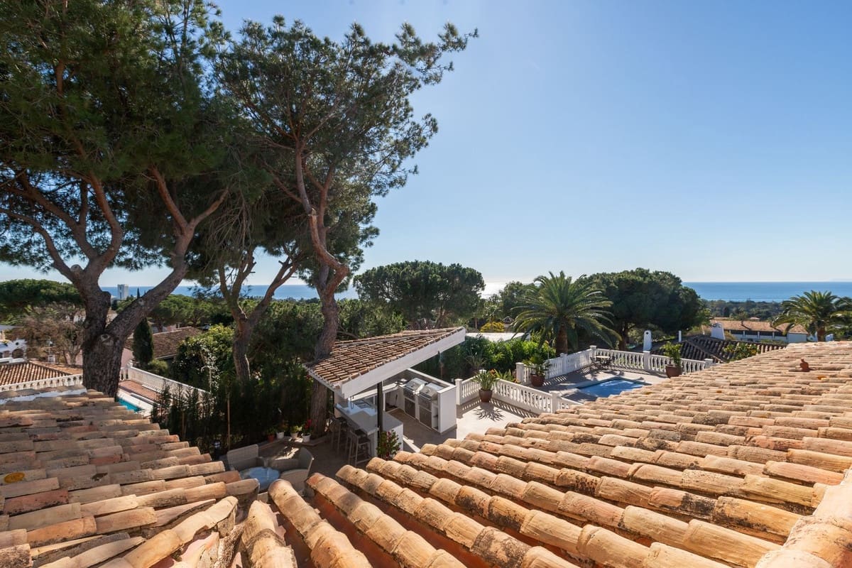 3 soveværelse Villa til salg i Elviria med swimmingpool garage - € 3.950.000 (Ref: 8896344)