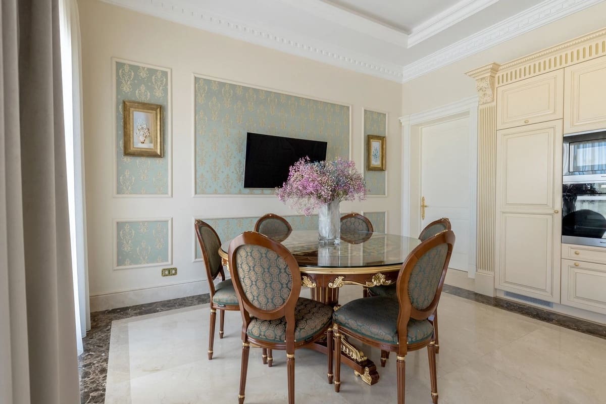 7 chambre Villa/Maison à vendre à Golden Mile avec piscine - 16 000 000 € (Ref: 8896359)