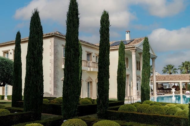 7 quarto Moradia para venda em Sierra Blanca, Marbella com piscina - 16 000 000 € (Ref: 8896359)