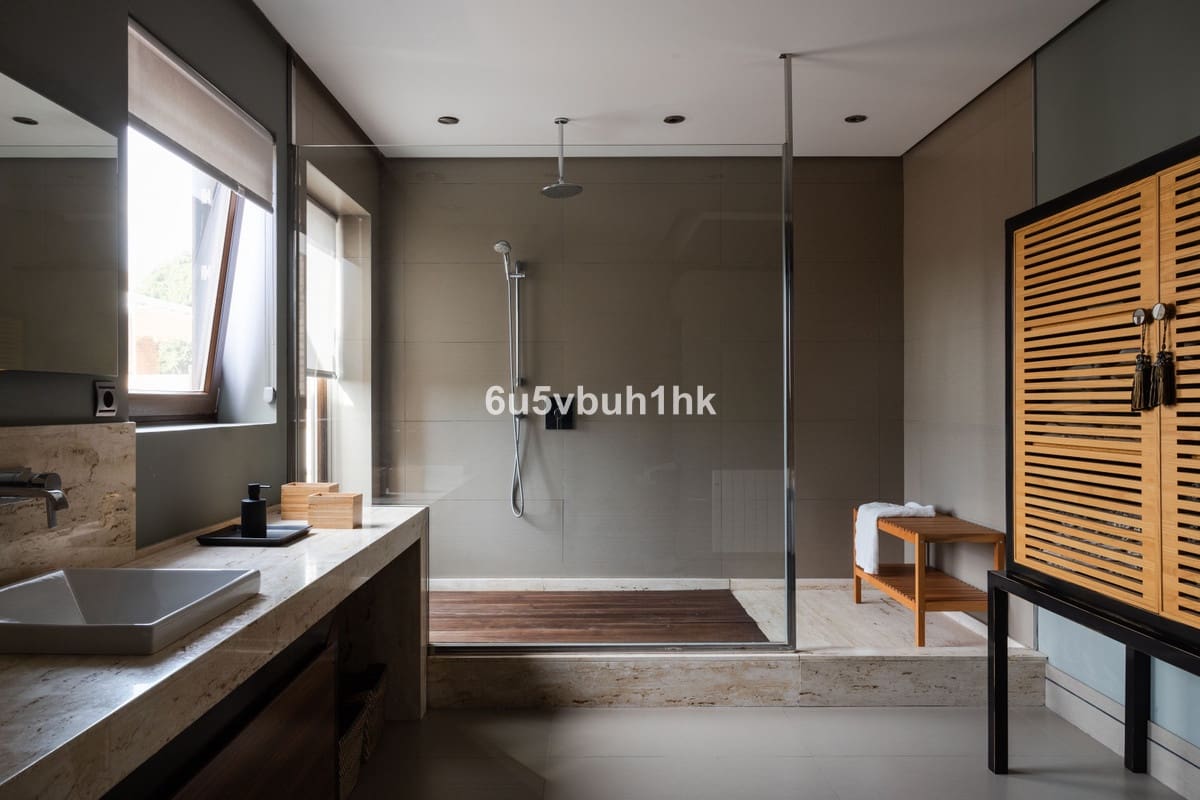 6 soverom Villa til salgs i Malaga by med svømmebasseng - € 3 450 000 (Ref: 8896366)