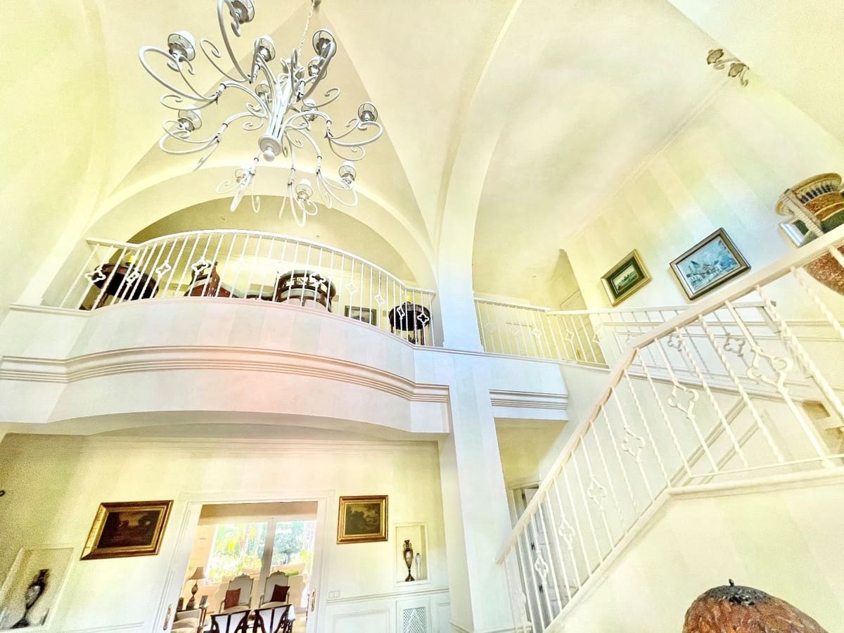 6 sypialnia Willa na sprzedaż w Guadalmina z basenem garażem - 4 200 000 € (Ref: 8896379)