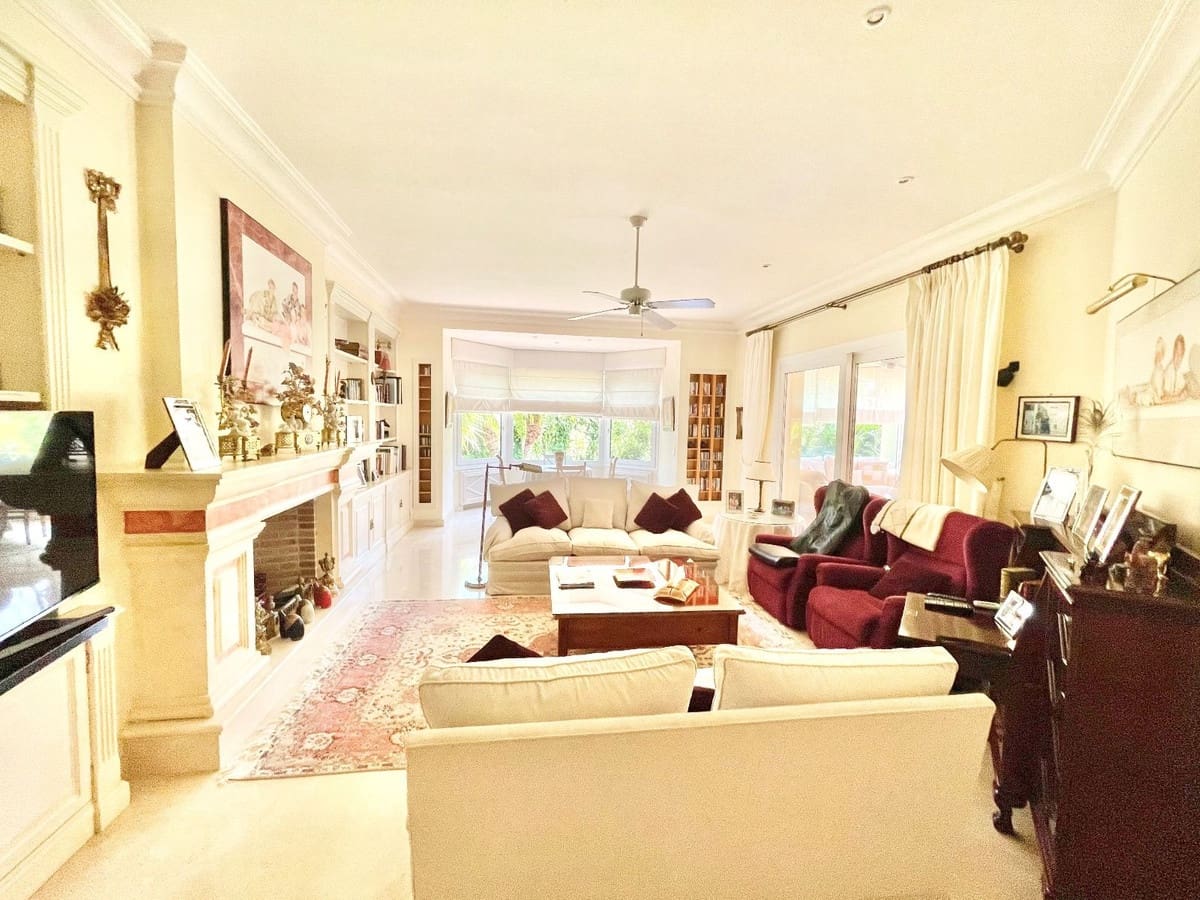 6 sypialnia Willa na sprzedaż w Guadalmina z basenem garażem - 4 200 000 € (Ref: 8896379)