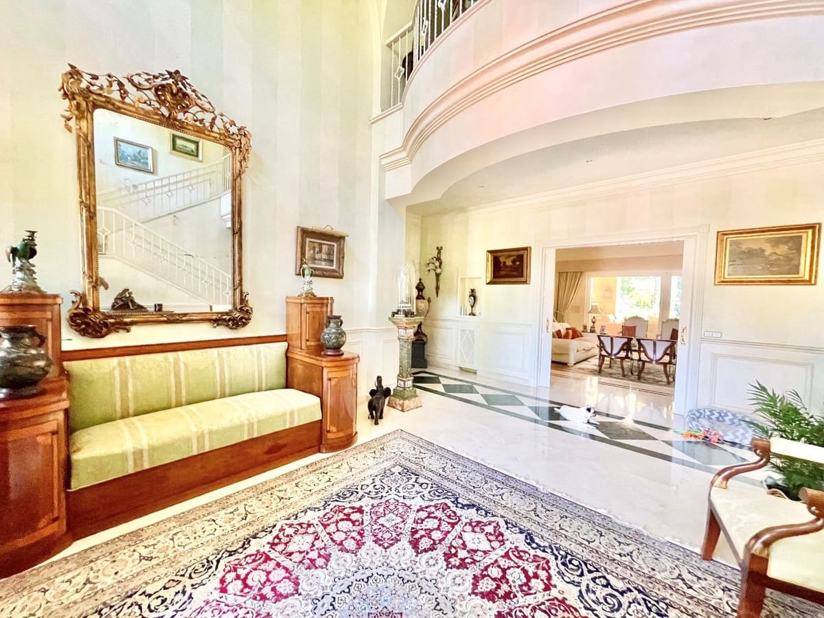 6 sypialnia Willa na sprzedaż w Guadalmina z basenem garażem - 4 200 000 € (Ref: 8896379)