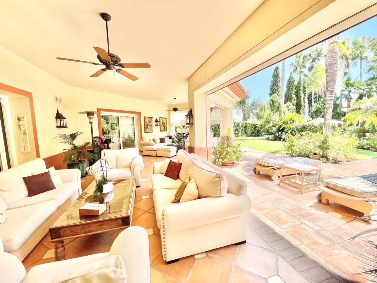 6 sypialnia Willa na sprzedaż w Guadalmina z basenem garażem - 4 200 000 € (Ref: 8896379)