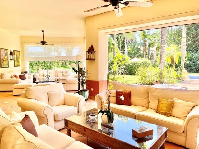 6 sypialnia Willa na sprzedaż w Guadalmina Baja, Marbella z basenem garażem - 4 200 000 € (Ref: 8896379)