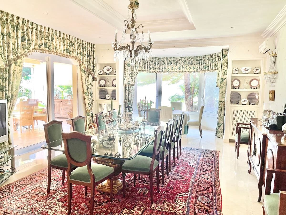 6 sypialnia Willa na sprzedaż w Guadalmina z basenem garażem - 4 200 000 € (Ref: 8896379)