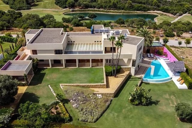5 slaapkamer Villa te koop in Sotogrande Alto, San Roque met zwembad garage - € 5.750.000 (Ref: 8896395)