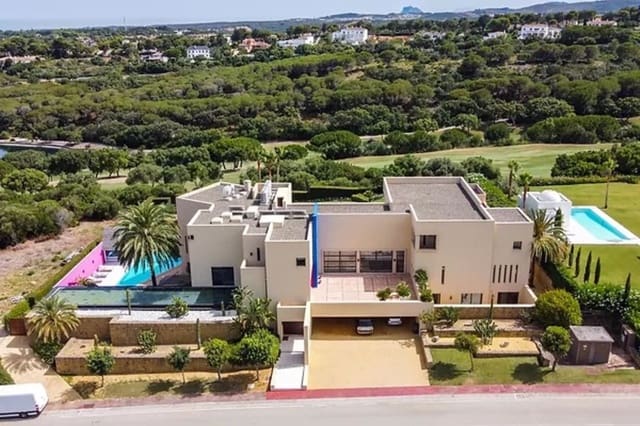 5 slaapkamer Villa te koop in Sotogrande Alto, San Roque met zwembad garage - € 5.750.000 (Ref: 8896395)