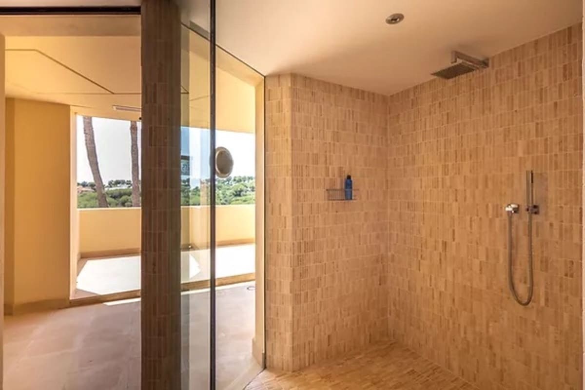 5 sypialnia Willa na sprzedaż w Sotogrande z basenem garażem - 5 750 000 € (Ref: 8896395)