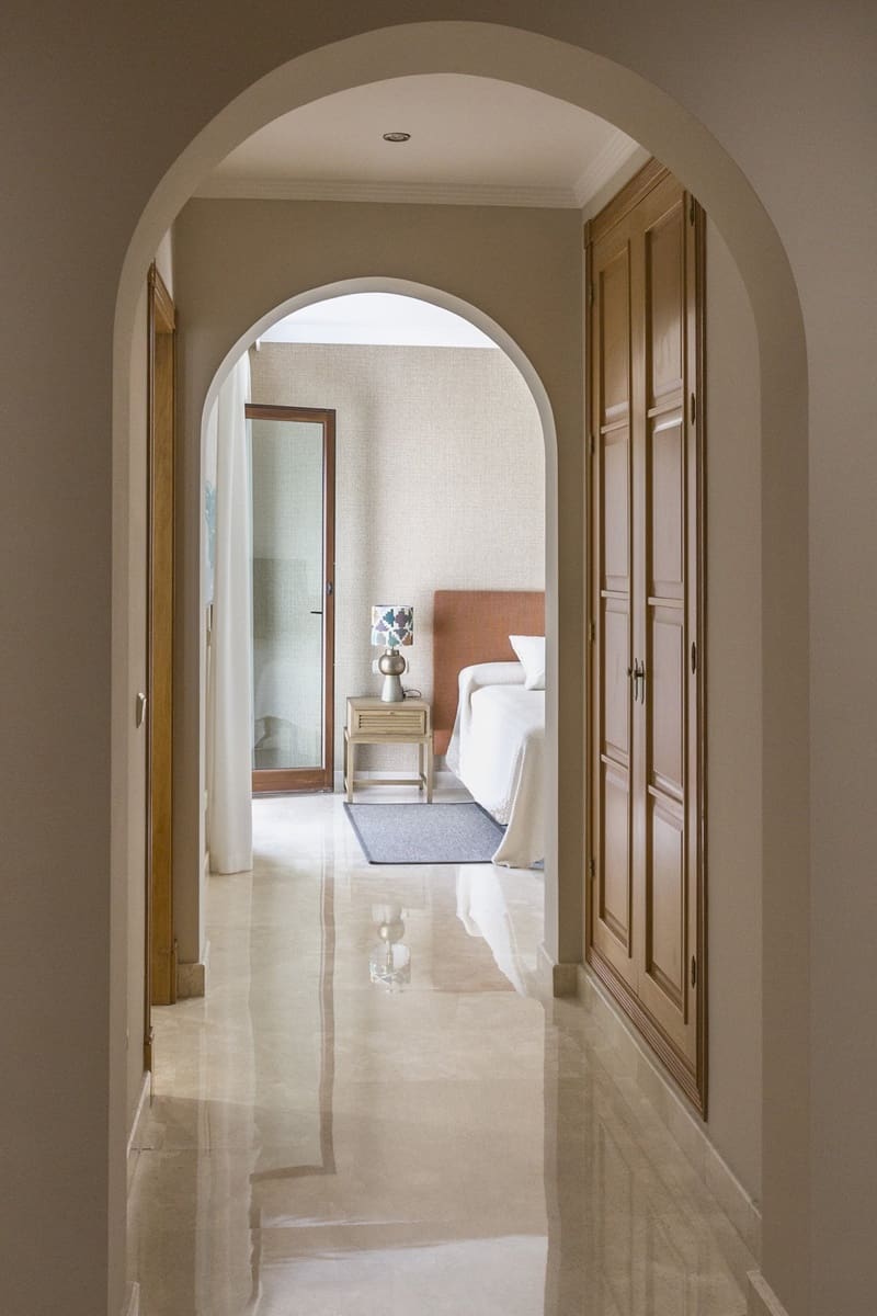 7 makuuhuone Huvila myytävänä paikassa El Madronal mukana uima-altaan - 7 950 000 € (Ref: 8896407)