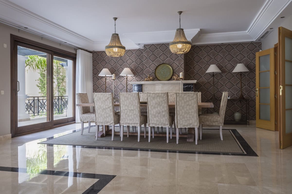 7 makuuhuone Huvila myytävänä paikassa El Madronal mukana uima-altaan - 7 950 000 € (Ref: 8896407)