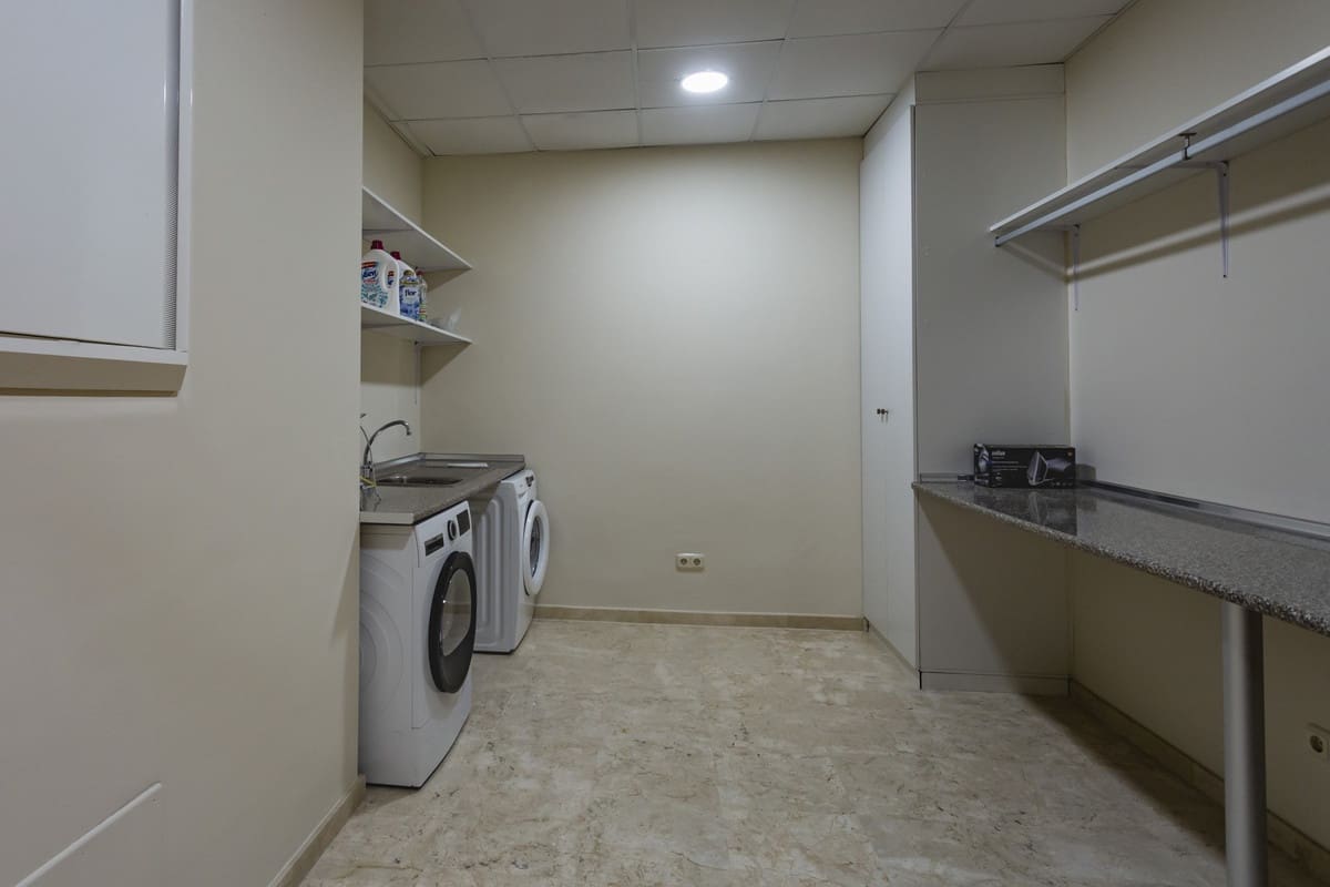 7 makuuhuone Huvila myytävänä paikassa El Madronal mukana uima-altaan - 7 950 000 € (Ref: 8896407)