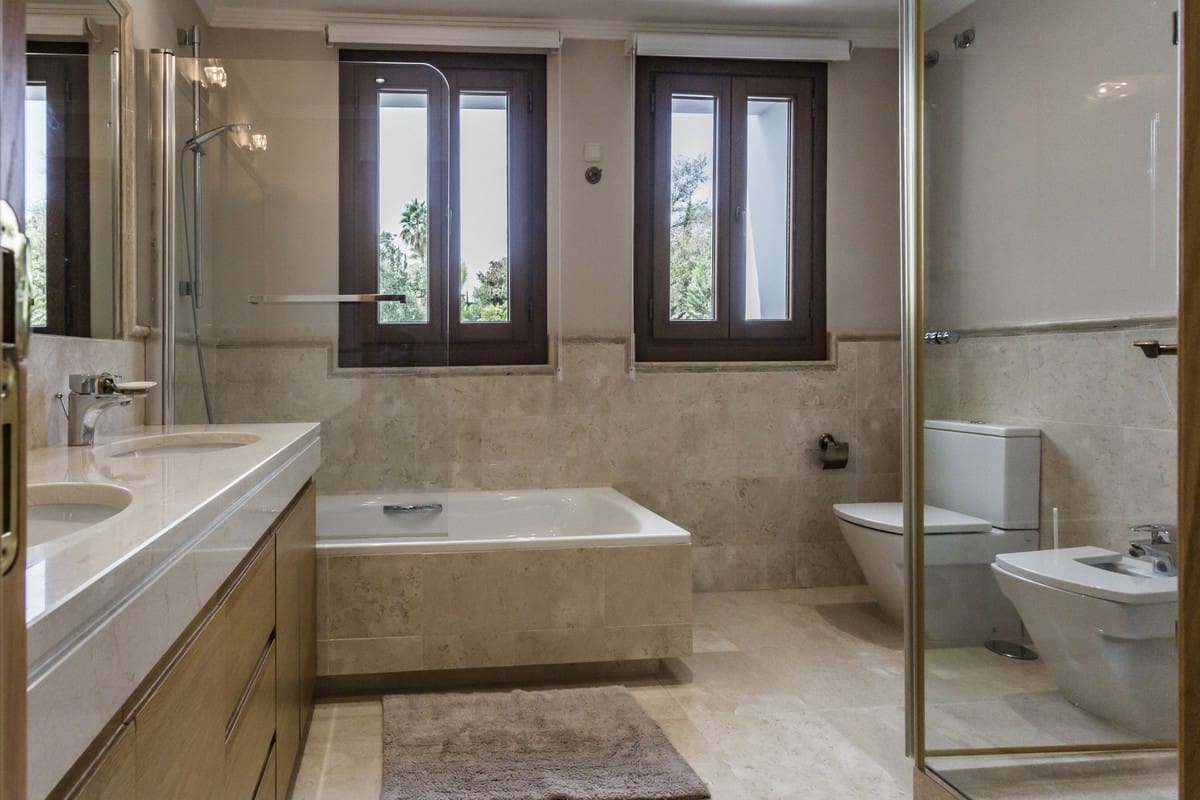 7 makuuhuone Huvila myytävänä paikassa El Madronal mukana uima-altaan - 7 950 000 € (Ref: 8896407)