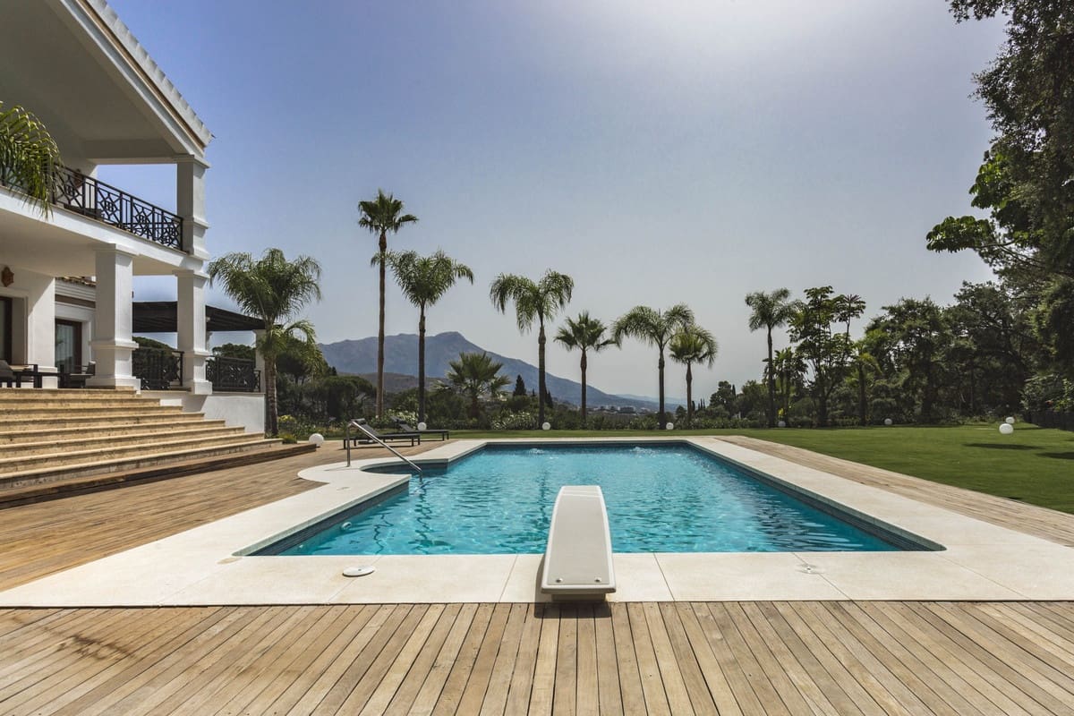 7 makuuhuone Huvila myytävänä paikassa El Madronal mukana uima-altaan - 7 950 000 € (Ref: 8896407)