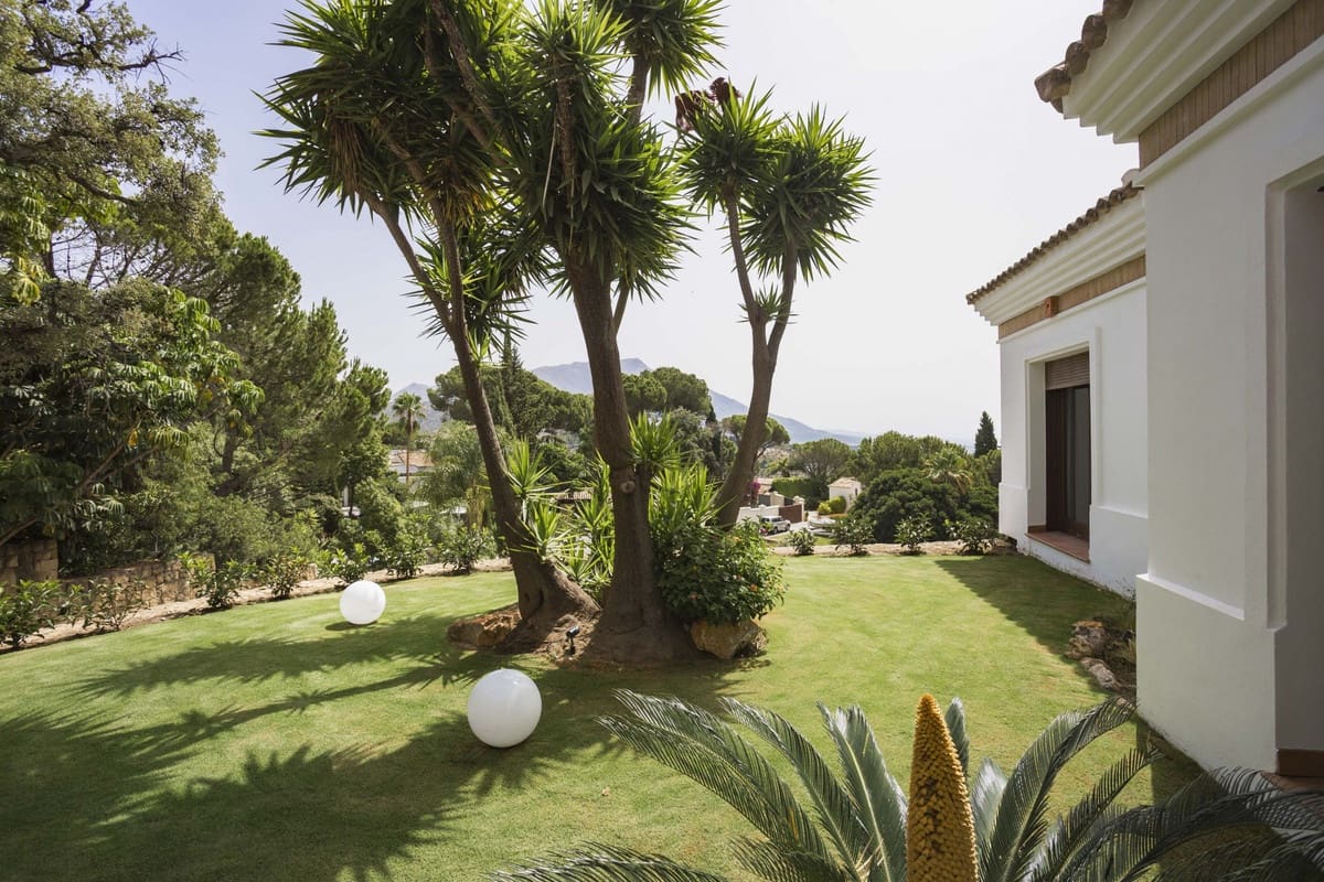 7 makuuhuone Huvila myytävänä paikassa El Madronal mukana uima-altaan - 7 950 000 € (Ref: 8896407)