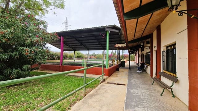 Ubebygd land til salgs i Centro, Estepona - € 12 300 000 (Ref: 8896413)