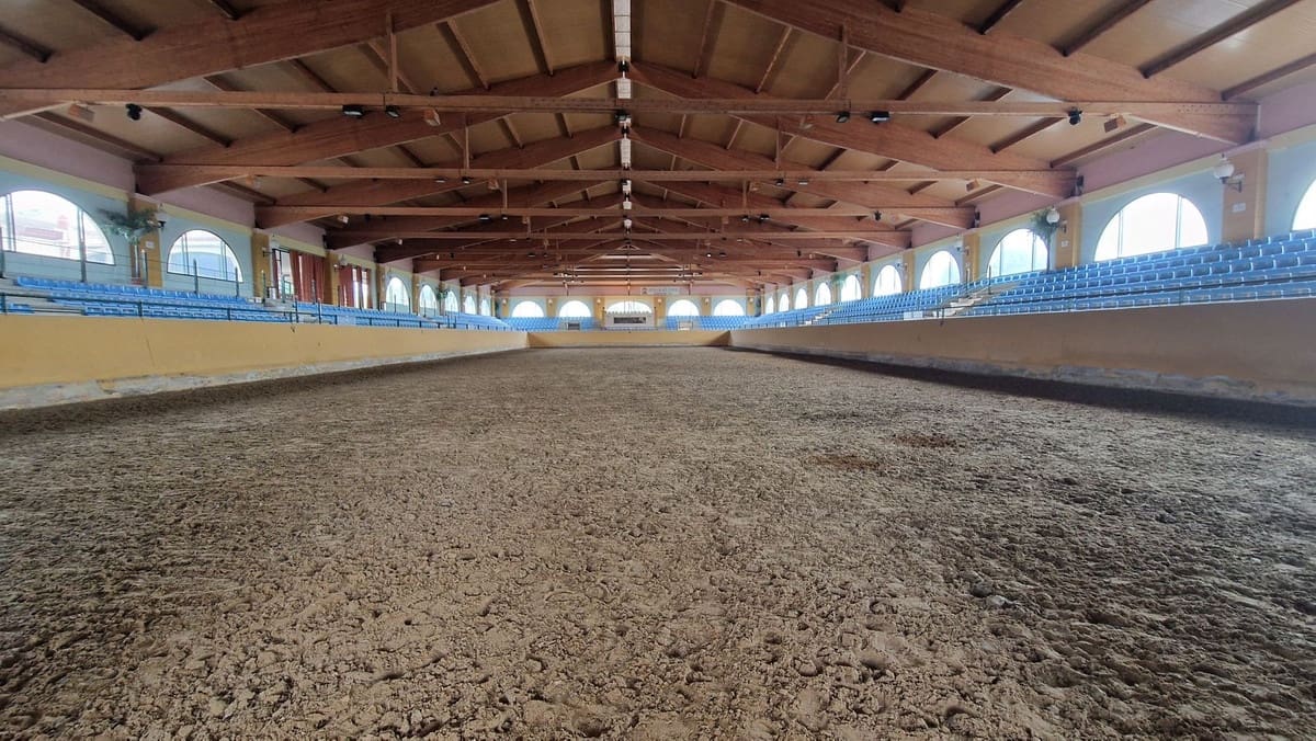 Ubebygd land til salgs i Estepona - € 12 300 000 (Ref: 8896413)