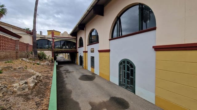 Ubebygd land til salgs i Centro, Estepona - € 12 300 000 (Ref: 8896413)