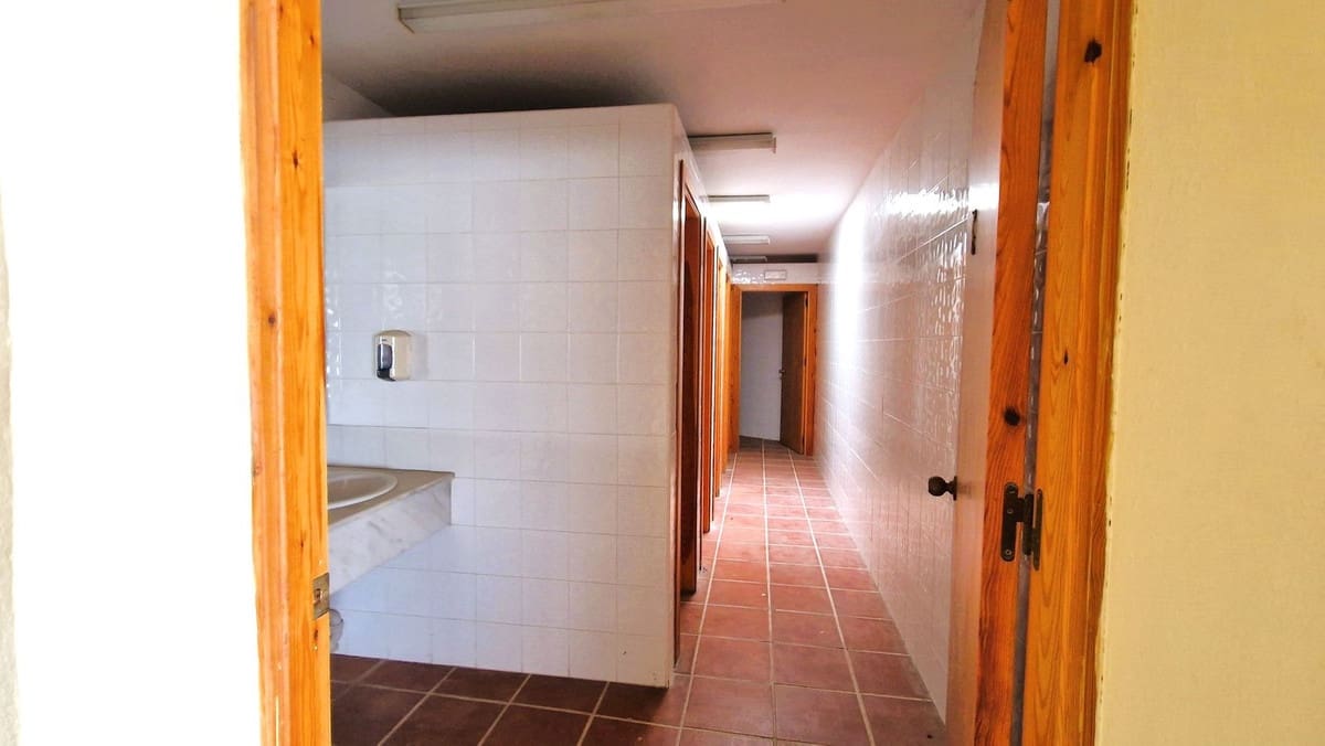 Ubebygd land til salgs i Estepona - € 12 300 000 (Ref: 8896413)