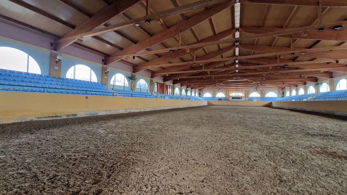 Ubebygd land til salgs i Estepona - € 12 300 000 (Ref: 8896413)