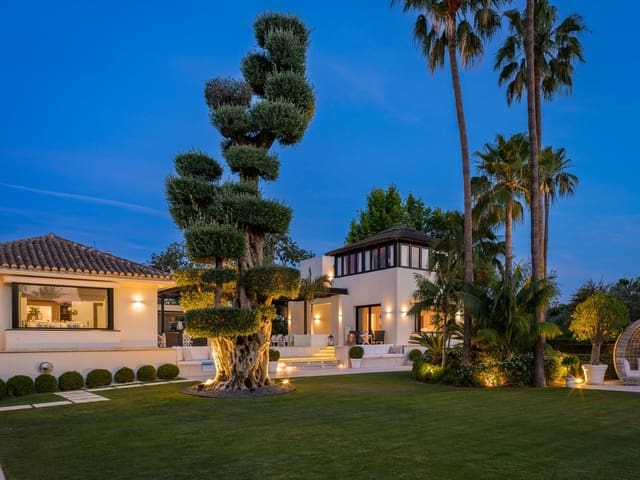 13 soverom Villa til salgs i Casco Antiguo, Marbella med svømmebasseng - € 25 000 000 (Ref: 8896414)