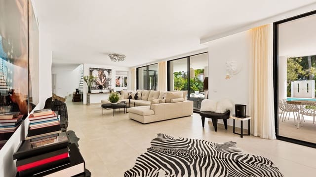 5 soverom Villa til salgs i Las Brisas, Marbella med svømmebasseng - € 7 300 000 (Ref: 8896415)