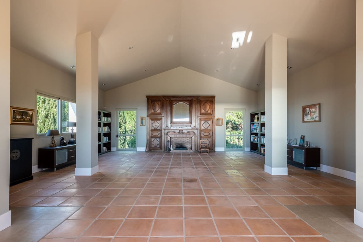 7 bedroom Villa for sale in Sotogrande with pool - € 4,995,000 (Ref: 8896416)