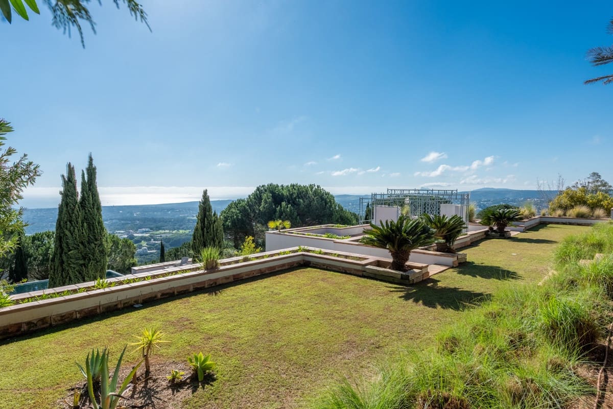 7 bedroom Villa for sale in Sotogrande with pool - € 4,995,000 (Ref: 8896416)