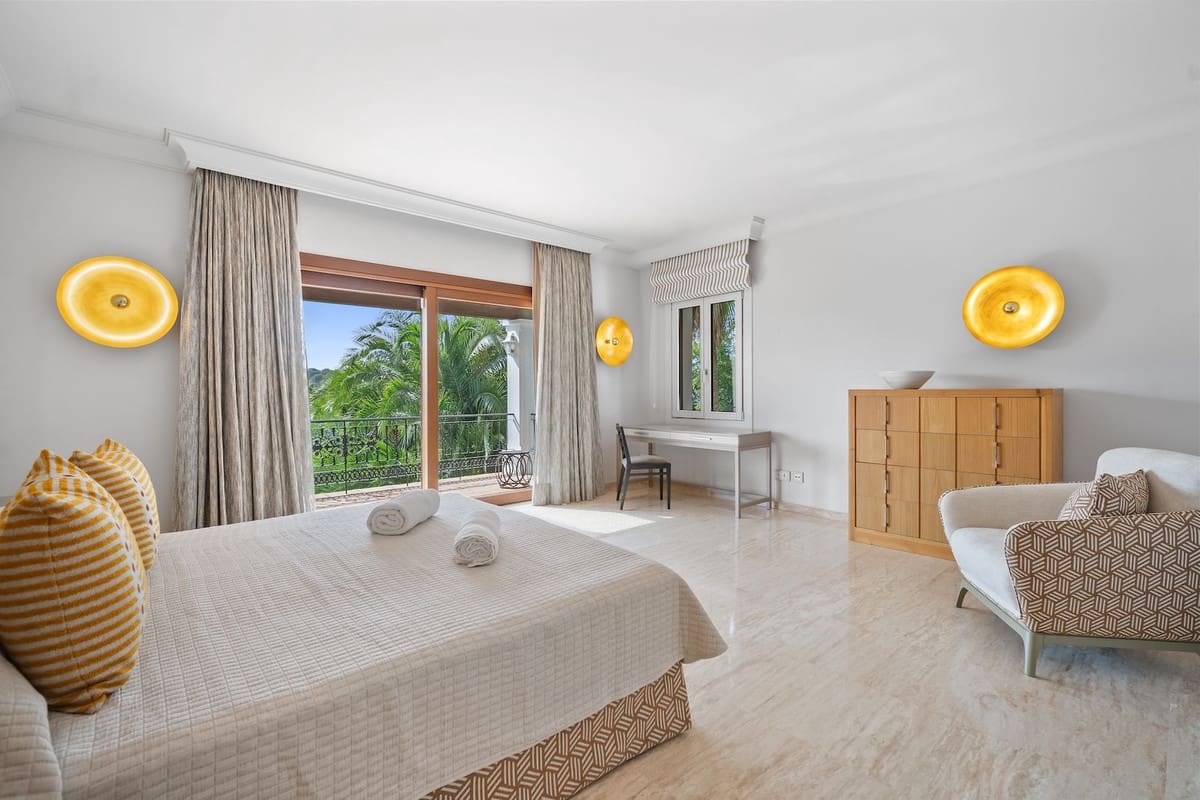 16 soverom Villa til salgs i Benahavis med svømmebasseng - € 13 950 000 (Ref: 8896419)