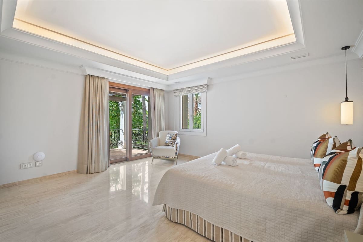 16 soverom Villa til salgs i Benahavis med svømmebasseng - € 13 950 000 (Ref: 8896419)