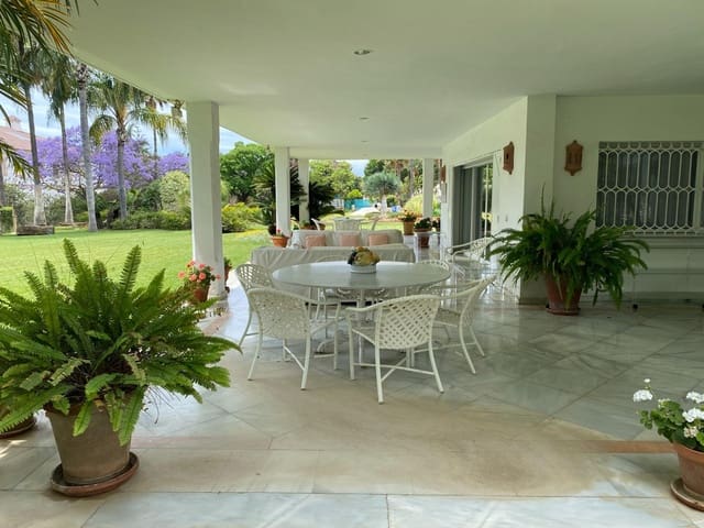 8 soverom Villa til salgs i Guadalmina Baja, Marbella med svømmebasseng - € 6 000 000 (Ref: 8896426)