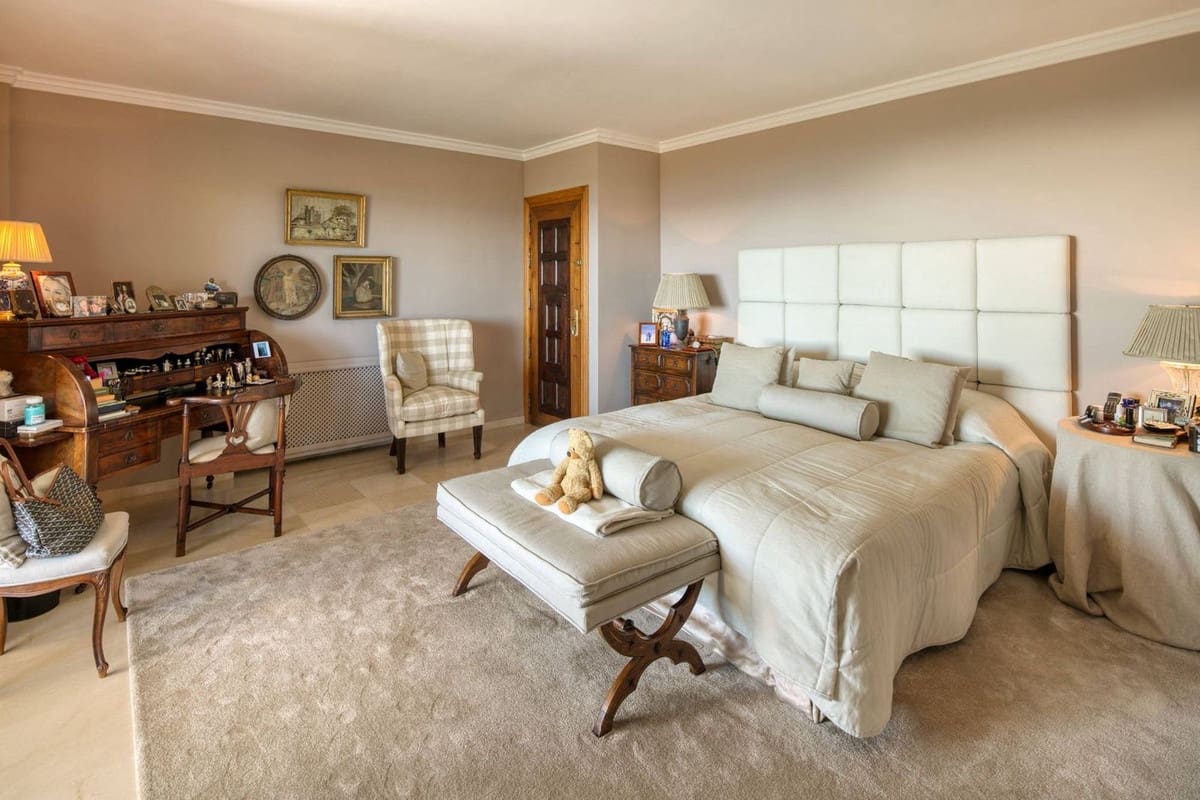 5 quarto Moradia para venda em Marbella com piscina garagem - 9 500 000 € (Ref: 8896428)