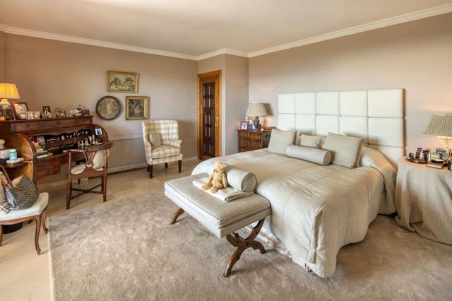 5 makuuhuone Huvila myytävänä paikassa Casco Antiguo, Marbella mukana uima-altaan 
autotalli - 9 500 000 € (Ref: 8896428)