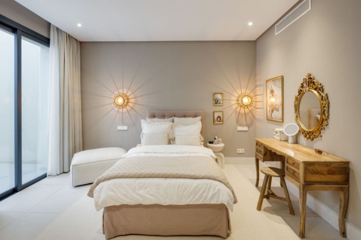 5 sypialnia Willa na sprzedaż w Marbella z basenem garażem - 3 995 000 € (Ref: 8921169)