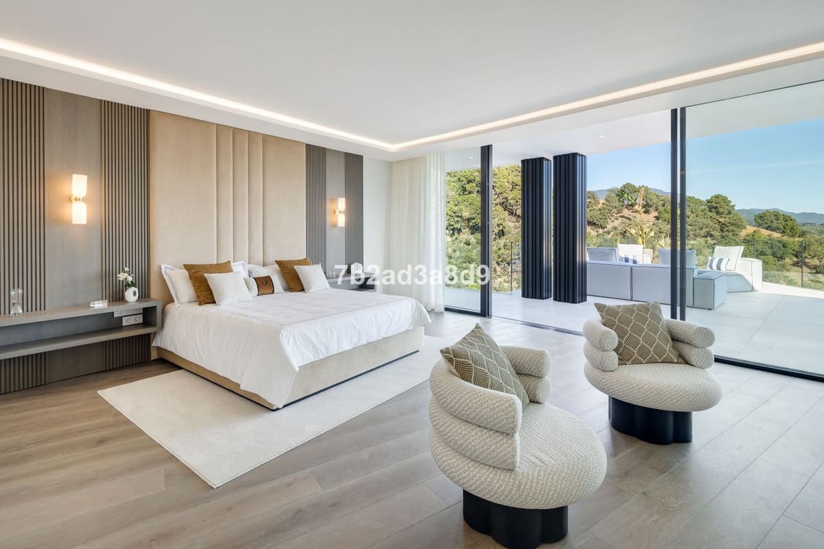 9 soverom Villa til salgs i La Zagaleta med svømmebasseng garasje - € 30 000 000 (Ref: 8921172)