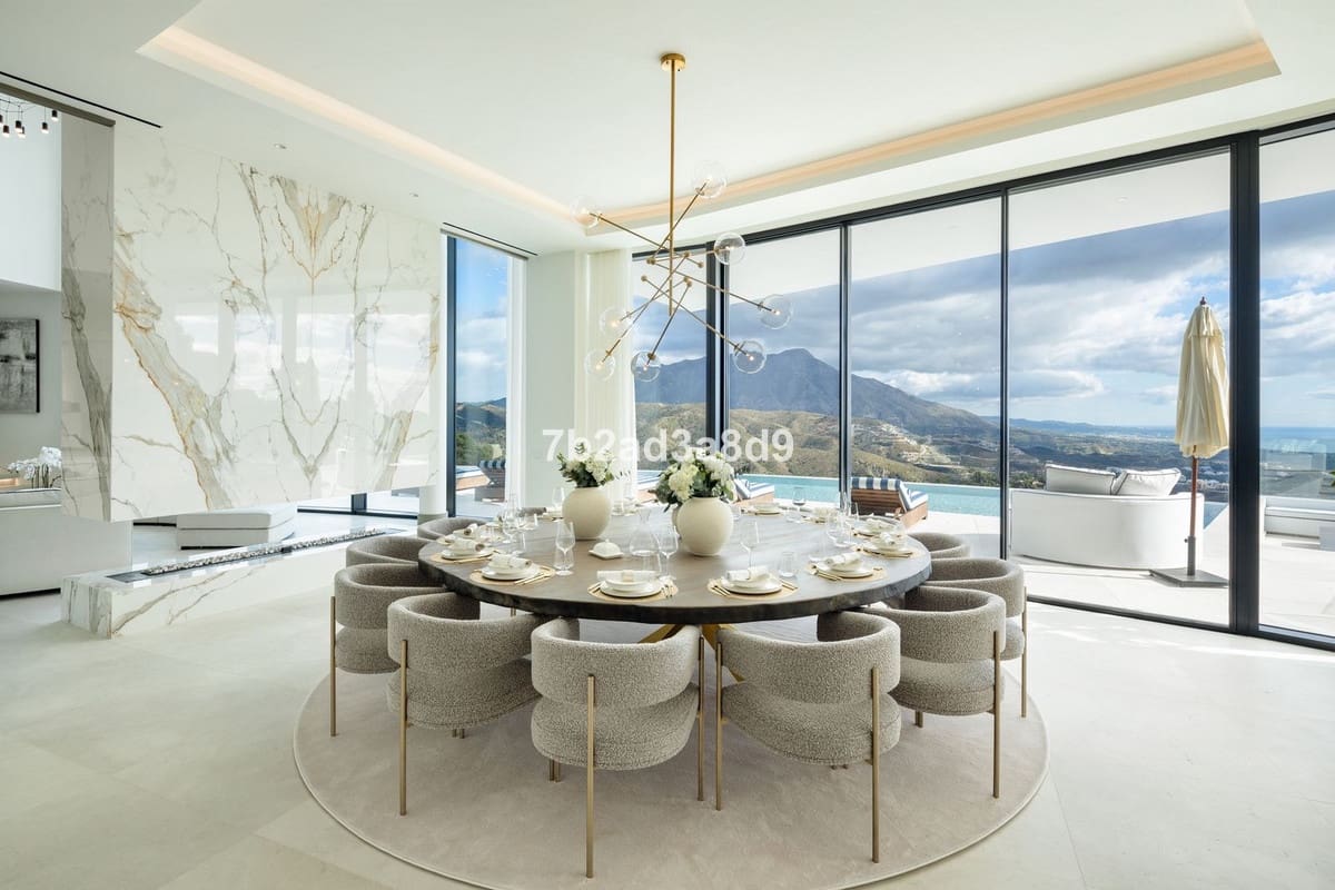 9 soverom Villa til salgs i La Zagaleta med svømmebasseng garasje - € 30 000 000 (Ref: 8921172)