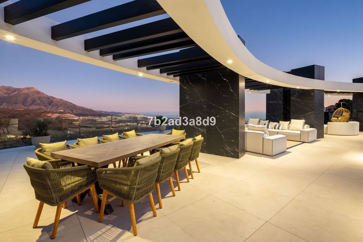 9 soverom Villa til salgs i La Zagaleta med svømmebasseng garasje - € 30 000 000 (Ref: 8921172)