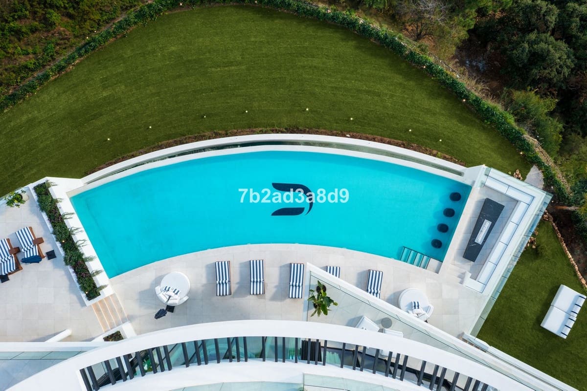 9 soverom Villa til salgs i La Zagaleta med svømmebasseng garasje - € 30 000 000 (Ref: 8921172)