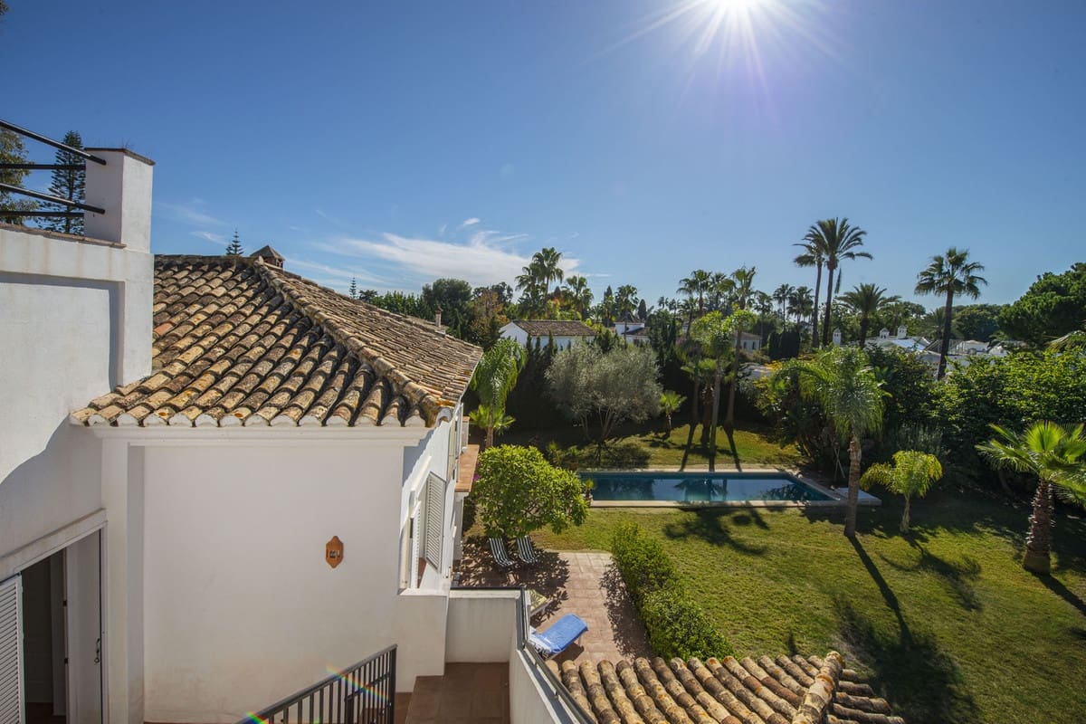 3 bedroom Villa for sale in Guadalmina with pool - € 3,750,000 (Ref: 8941204)