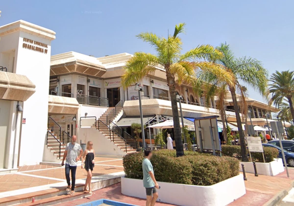 3 bedroom Villa for sale in Guadalmina with pool - € 3,750,000 (Ref: 8941204)