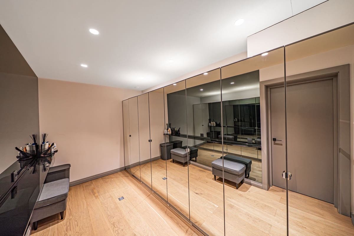 10 soverom Villa til salgs i Guadalmina med garasje - € 11 500 000 (Ref: 8978749)